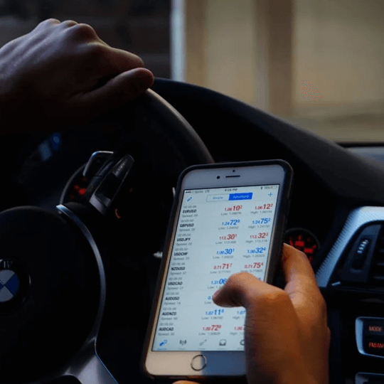 Command Luxerix performance analytics illustration